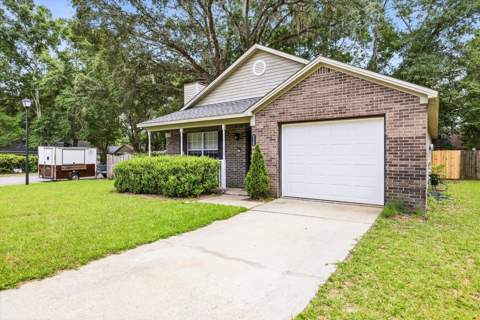 4545 Wesley Drive, Tallahassee FL - photo 6 of 49