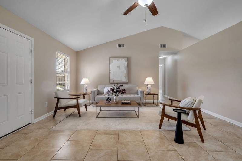 3 bedroom Detached at 10 Country Way, Commodore Commons, Crawfordville — photo 4