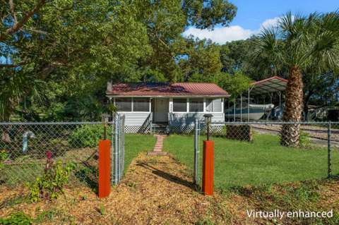 308 NW 10Th Street, Carrabelle FL - photo 6 of 41