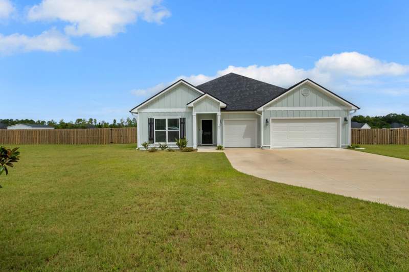 4 bedroom Detached at 305 Golden Loop, Meadows at Rehwinkel, Crawfordville — photo 4