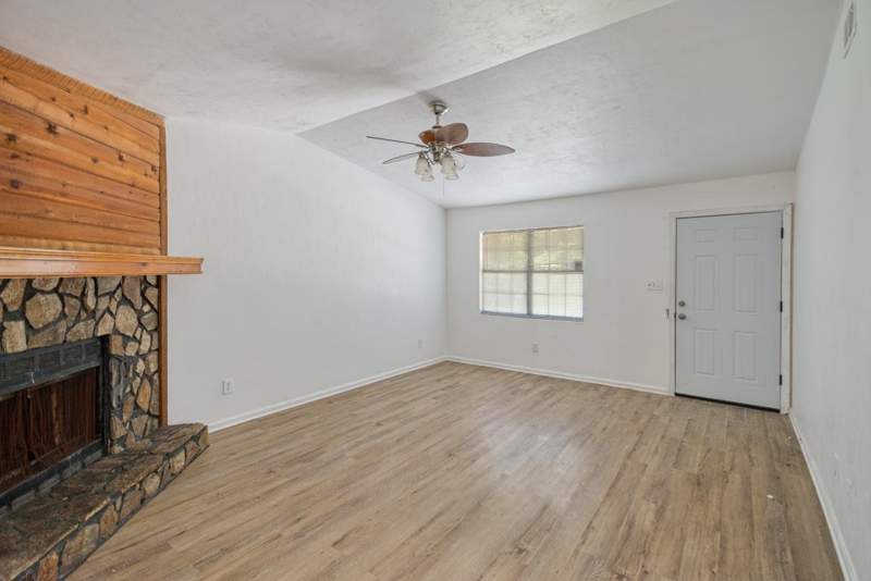 2 bedroom Townhouse at 3811 Stewart Way, Pecan Grove Estates, Tallahassee — photo 5