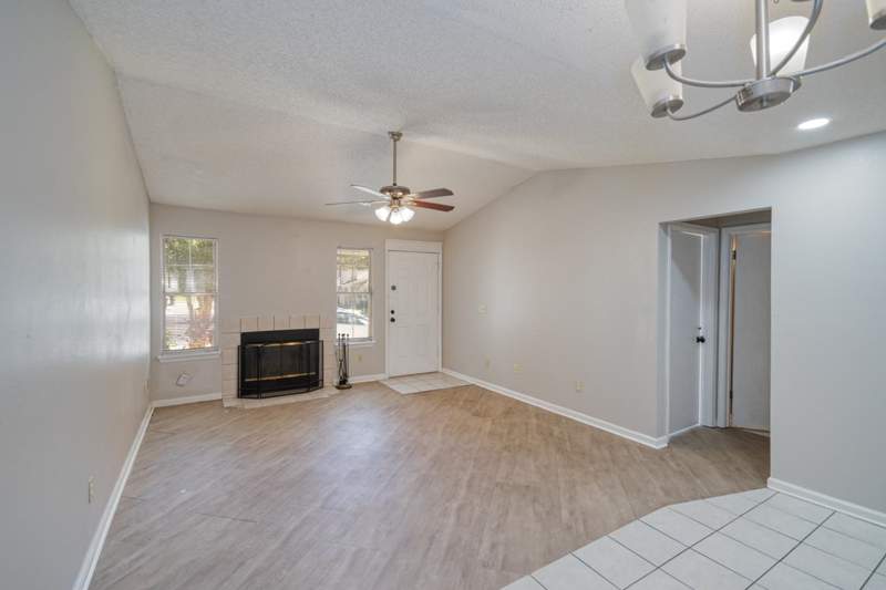 2 bedroom Townhouse at 1960 Carp Lane, Herring Sub, Tallahassee — photo 4