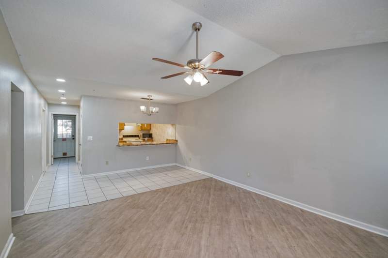 2 bedroom Townhouse at 1960 Carp Lane, Herring Sub, Tallahassee — photo 5