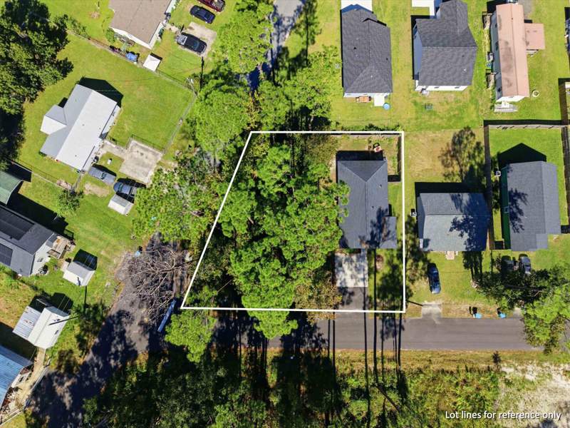 3 bedroom Detached at 8 Naskapi Street, Wakulla Gardens Ut 3, Crawfordville — photo 2