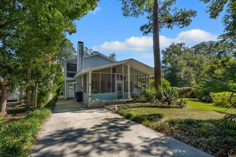 5 bedroom Detached at 1501 Grape Street, Highway Park, Tallahassee — photo 2