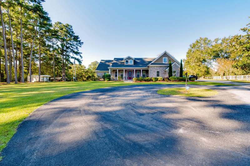 5 bedroom Detached at 164 Harmony Lane, Gregory, Havana — photo 2