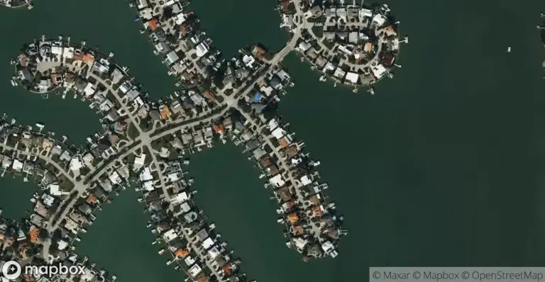 South Cswy Isle Yacht Club in St Petersburg