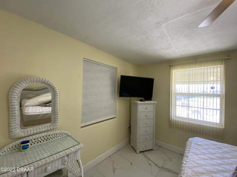 910 Lake Avenue, Edgewater FL - photo 13 of 23