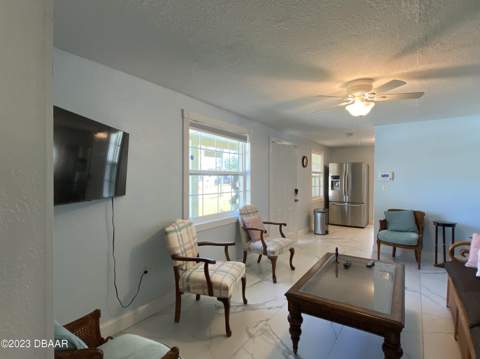 910 Lake Avenue, Edgewater FL - photo 6 of 23