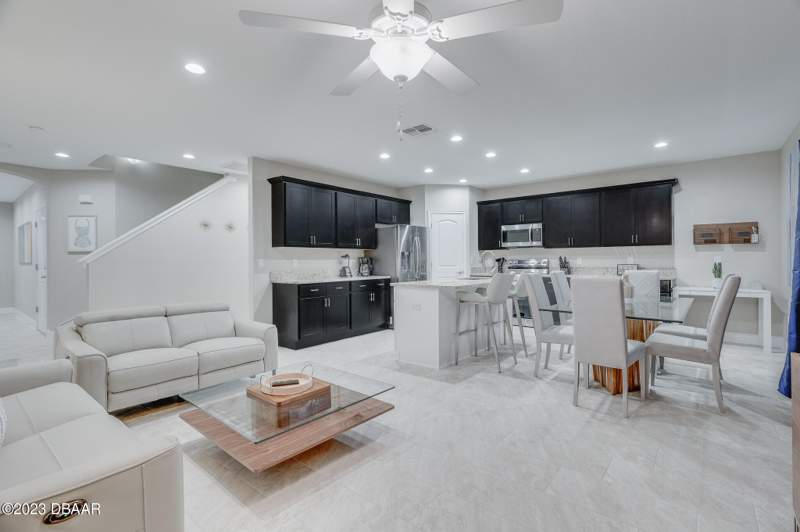 3 bedroom Single Family Residence at 115 Oceans Circle, Oceans 25 Condo, Daytona Beach Shores — photo 5