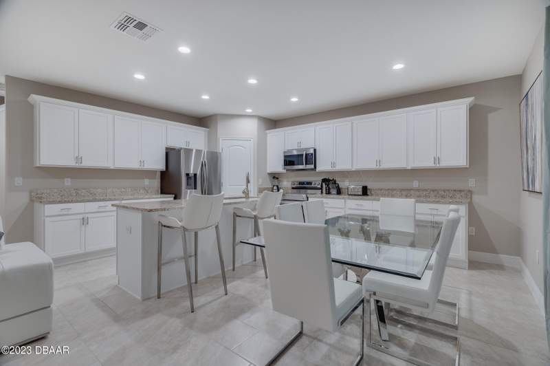 3 bedroom Single Family Residence at 118 Oceans Circle, Oceans 25 Condo, Daytona Beach Shores — photo 5