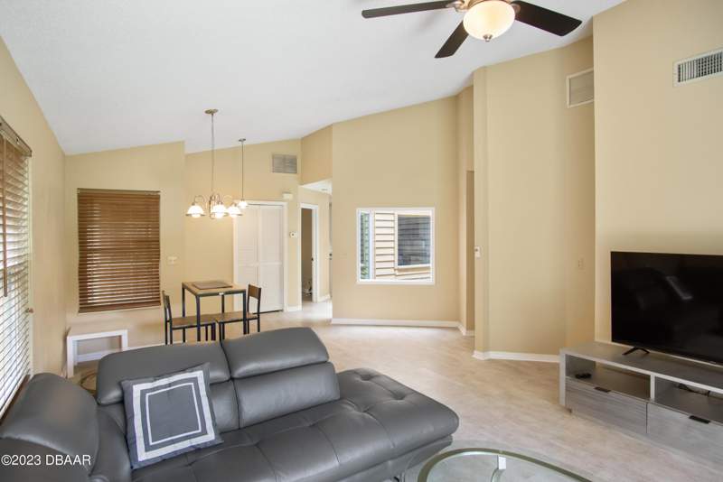 2 bedroom Single Family Residence at 244 Palm Sparrow Court, Pelican Bay, Daytona Beach — photo 5