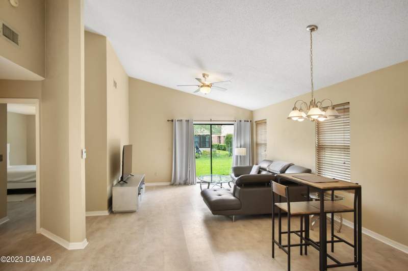 2 bedroom Single Family Residence at 244 Palm Sparrow Court, Pelican Bay, Daytona Beach — photo 4