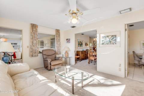 535 S Peninsula Avenue, New Smyrna Beach FL - photo 15 of 71