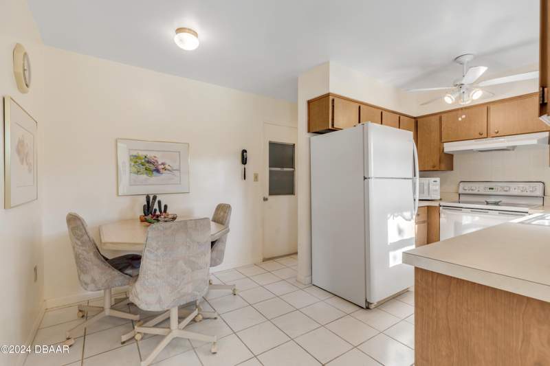 2 bedroom Single Family Residence at 535 S Peninsula Avenue, Detwilers, New Smyrna Beach — photo 4