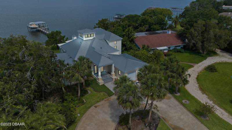 3 bedroom Single Family Residence at 200 John Anderson Drive, Ormond Beach, Ormond Beach — photo 2