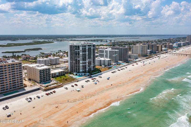 3 bedroom Condominium at 3797 S Atlantic Avenue #404, Dimucci Tower, A Condo, Daytona Beach — photo 3
