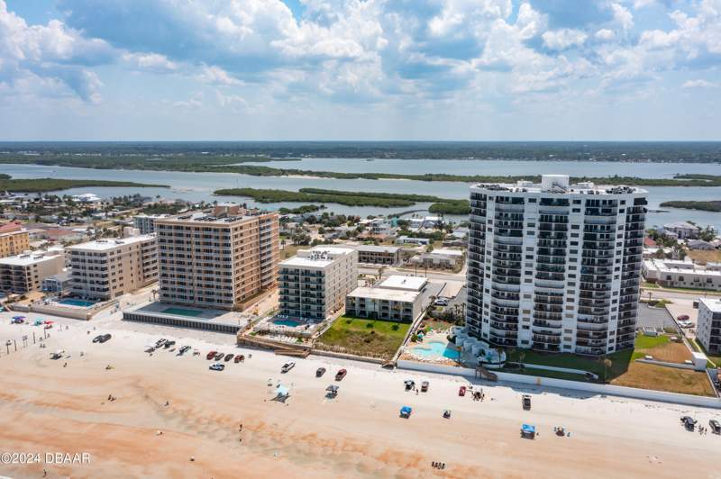 3 bedroom Condominium at 3797 S Atlantic Avenue #404, Dimucci Tower, A Condo, Daytona Beach — photo 4