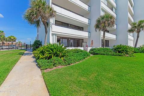 901 S Atlantic Avenue #102, Ormond Beach FL - photo 17 of 46