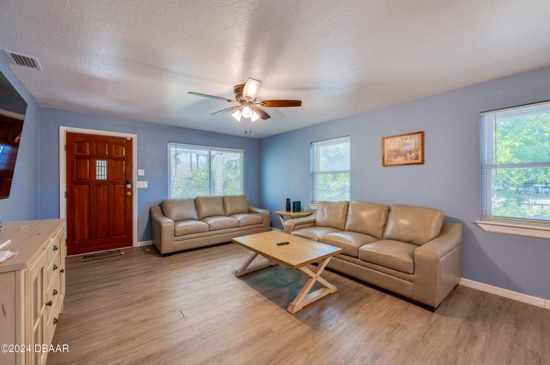 4 bedroom Single Family Residence at 112 Center Street, Daytona Beach, Daytona Beach — photo 5