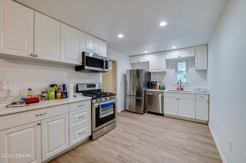 112 Center Street, Daytona Beach FL - photo 8 of 27