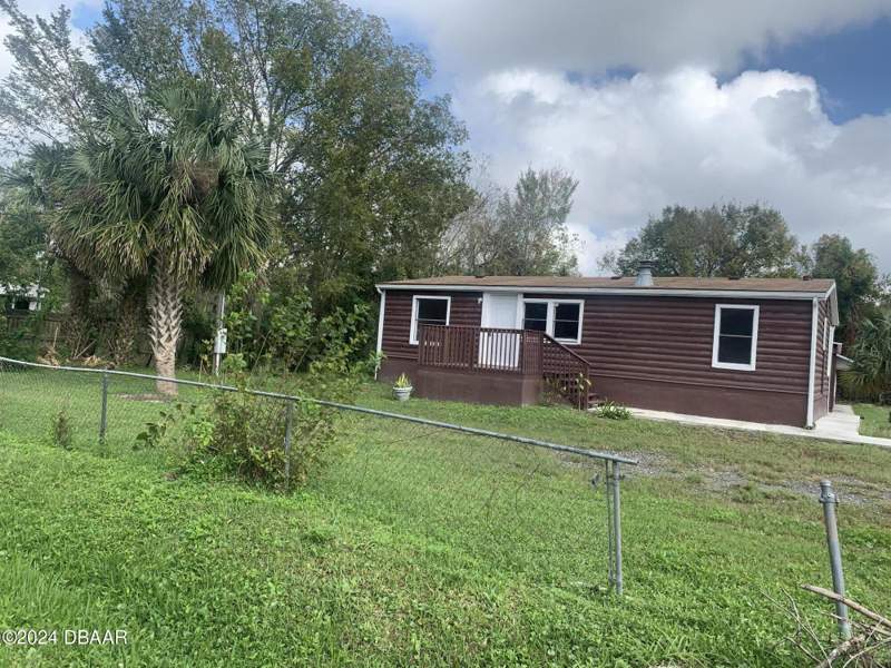 3 bedroom Manufactured Home at 303 N Janice Lane, Ormond Beach, Ormond Beach — photo 2