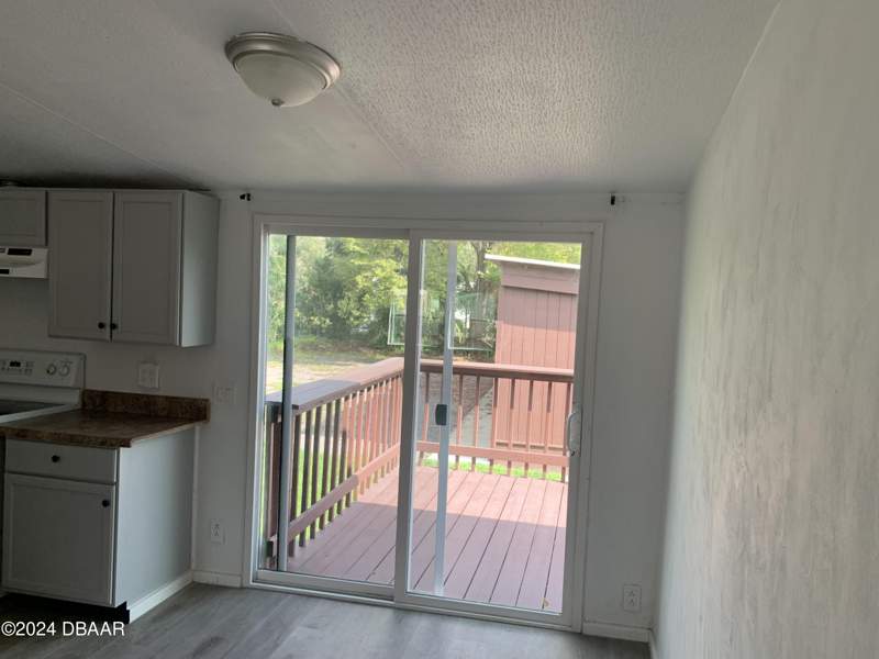 3 bedroom Manufactured Home at 303 N Janice Lane, Ormond Beach, Ormond Beach — photo 4