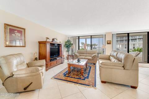 901 S Atlantic Avenue #102, Ormond Beach FL - photo 8 of 46
