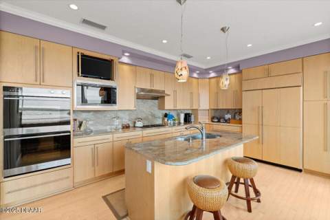 2806 Bay Vista Court, New Smyrna Beach FL - photo 12 of 97