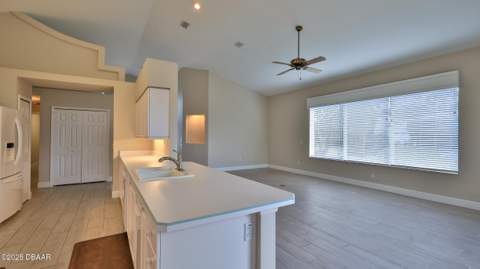 51 Bay Pointe Drive, Ormond Beach FL - photo 7 of 39