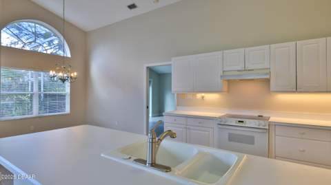 51 Bay Pointe Drive, Ormond Beach FL - photo 10 of 39