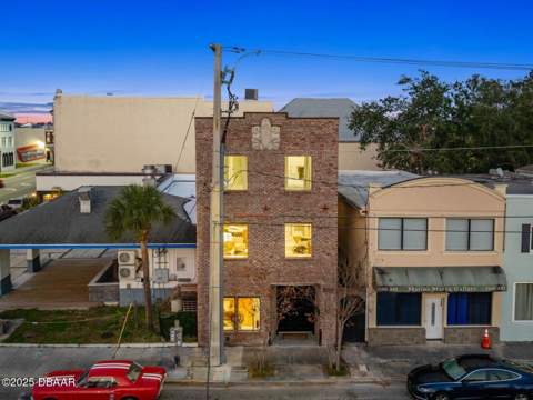 307 S Palmetto Avenue, Daytona Beach FL - photo 9 of 72