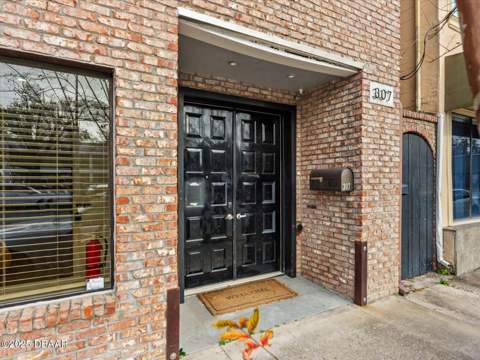 307 S Palmetto Avenue, Daytona Beach FL - photo 10 of 72