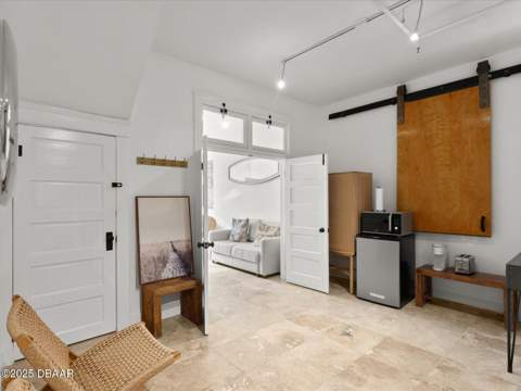 307 S Palmetto Avenue, Daytona Beach FL - photo 18 of 72