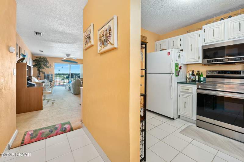 2 bedroom Condominium at 2711 N Halifax Avenue #890, Riverside Condo, Daytona Beach — photo 4