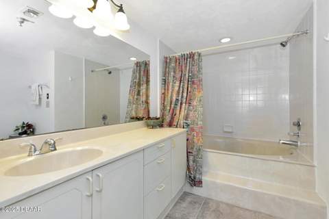 2425 S Atlantic Avenue #1202B, Daytona Beach FL - photo 24 of 62
