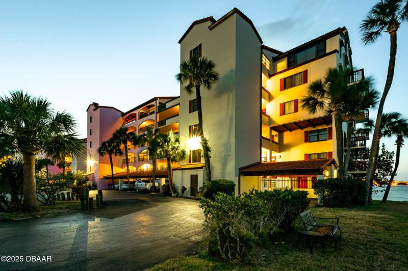 2 bedroom Condominium at 732 Marina Point Drive #7320, Marina Point Condo, Daytona Beach — photo 4