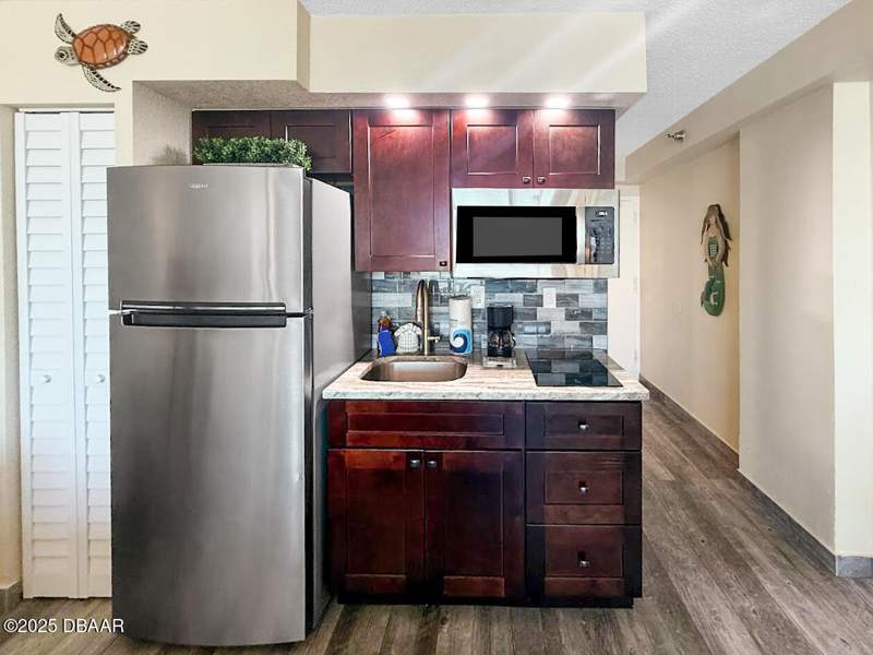 0 bedroom Condotel at 1909 S Atlantic Avenue #815, Oceanside Inn, Daytona Beach — photo 5
