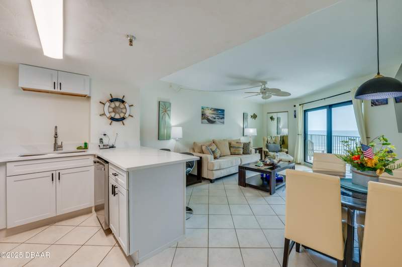 1 bedroom Condominium at 3647 S Atlantic Avenue #5B, Sunglow Resort, Daytona Beach — photo 3
