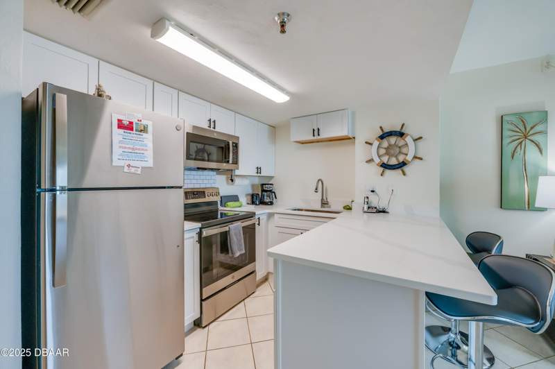 1 bedroom Condominium at 3647 S Atlantic Avenue #5B, Sunglow Resort, Daytona Beach — photo 4