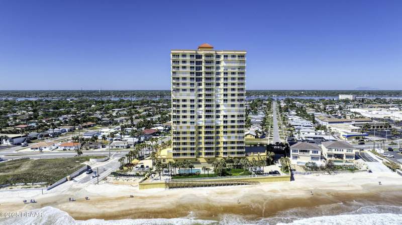 3 bedroom Condominium at 2300 N Atlantic Avenue #303, Mediterranean Condo, Daytona Beach — photo 4