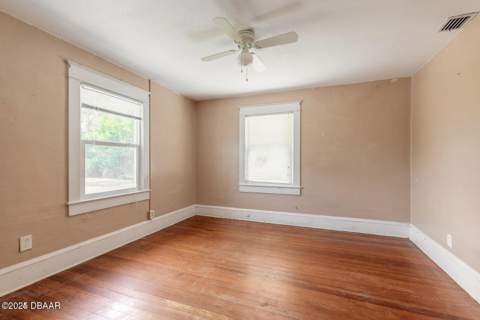724 N Oleander Avenue, Daytona Beach FL - photo 11 of 23