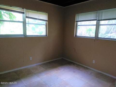 724 N Oleander Avenue, Daytona Beach FL - photo 22 of 23