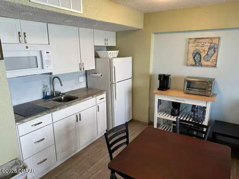 2301 S Atlantic Avenue #321, Daytona Beach FL - photo 7 of 28