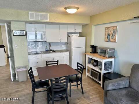 2301 S Atlantic Avenue #321, Daytona Beach FL - photo 8 of 28