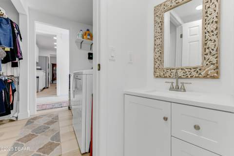 426 Flushing Avenue, Daytona Beach FL - photo 8 of 36