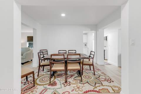 426 Flushing Avenue, Daytona Beach FL - photo 15 of 36