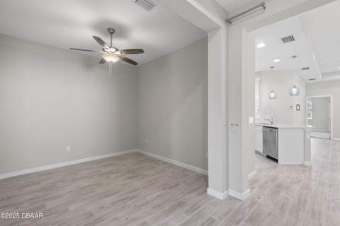 586 Lost Shaker Way, Daytona Beach FL - photo 19 of 49