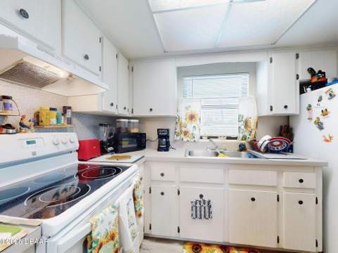 2101 N Atlantic Avenue #1, Daytona Beach FL - photo 9 of 48