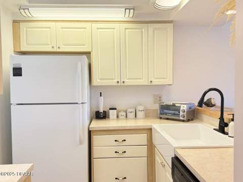 460 Bouchelle Drive #104, New Smyrna Beach FL - photo 18 of 45
